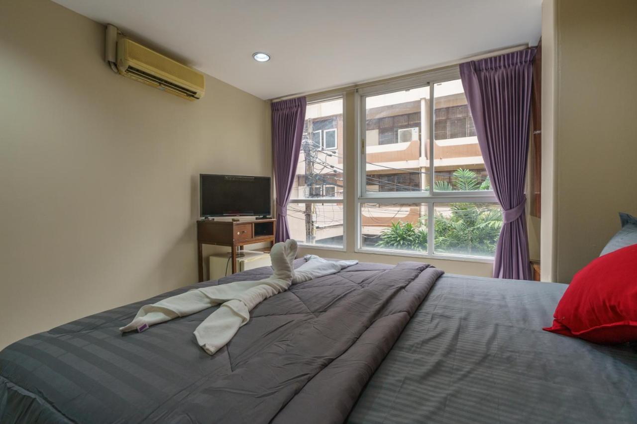 Cheqinn Bed Sukhumvit 4 Nana Plaza Бангкок Экстерьер фото